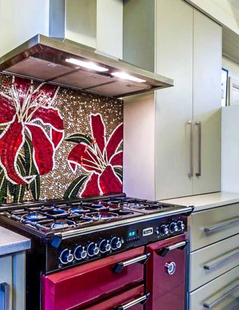 Lilium Kitchen Splashback 
1m x 0.720m stained glass mosaic kitchen splashback. Private Commission: Torrens Park